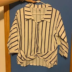 Super cute black and white stripe shirt